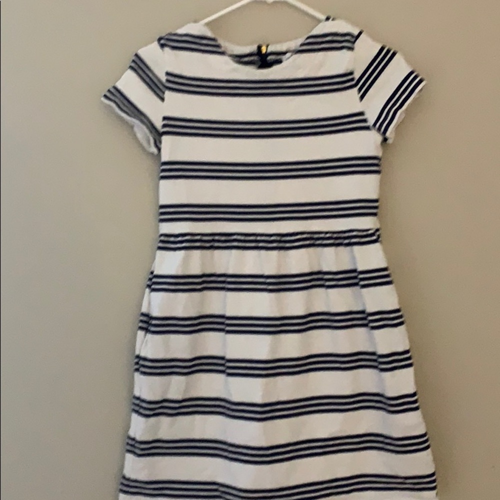 Super cute Vineyard Vines dress size 14
